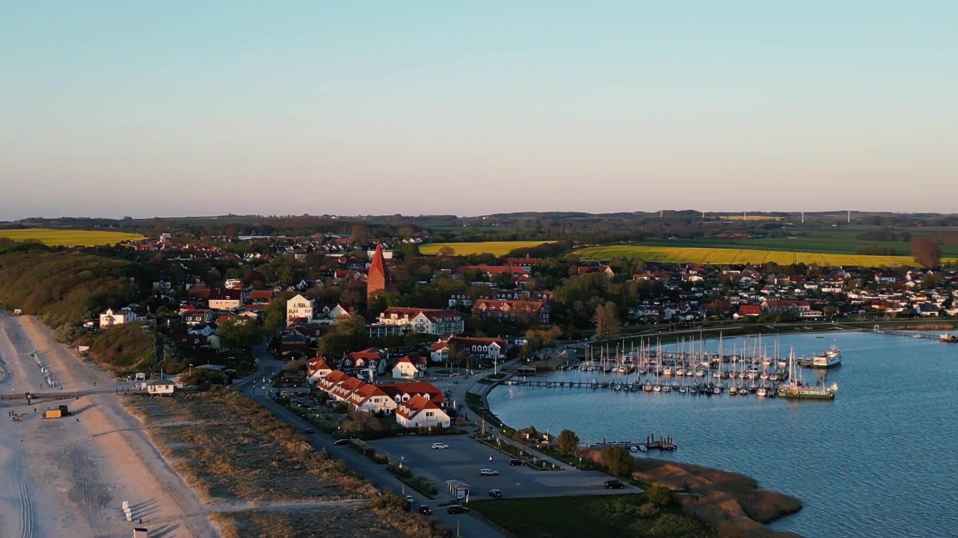 Rerik mit Hafen am Salzhaff aus der Luft
