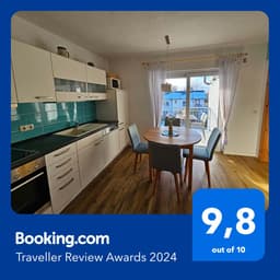 Booking.com Traveller Review Award 2024 · 9,8 Booking.com Traveller Review Award 2024 · 9,8